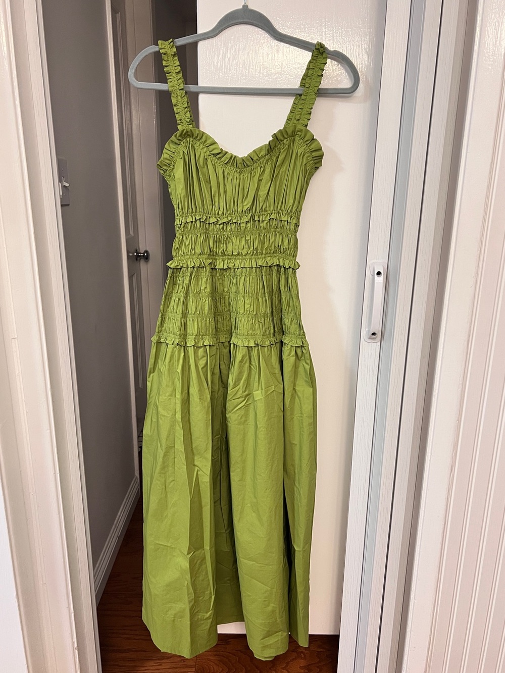 Doen Olive Green Smocked Midi Dress - Picture 6 of 12